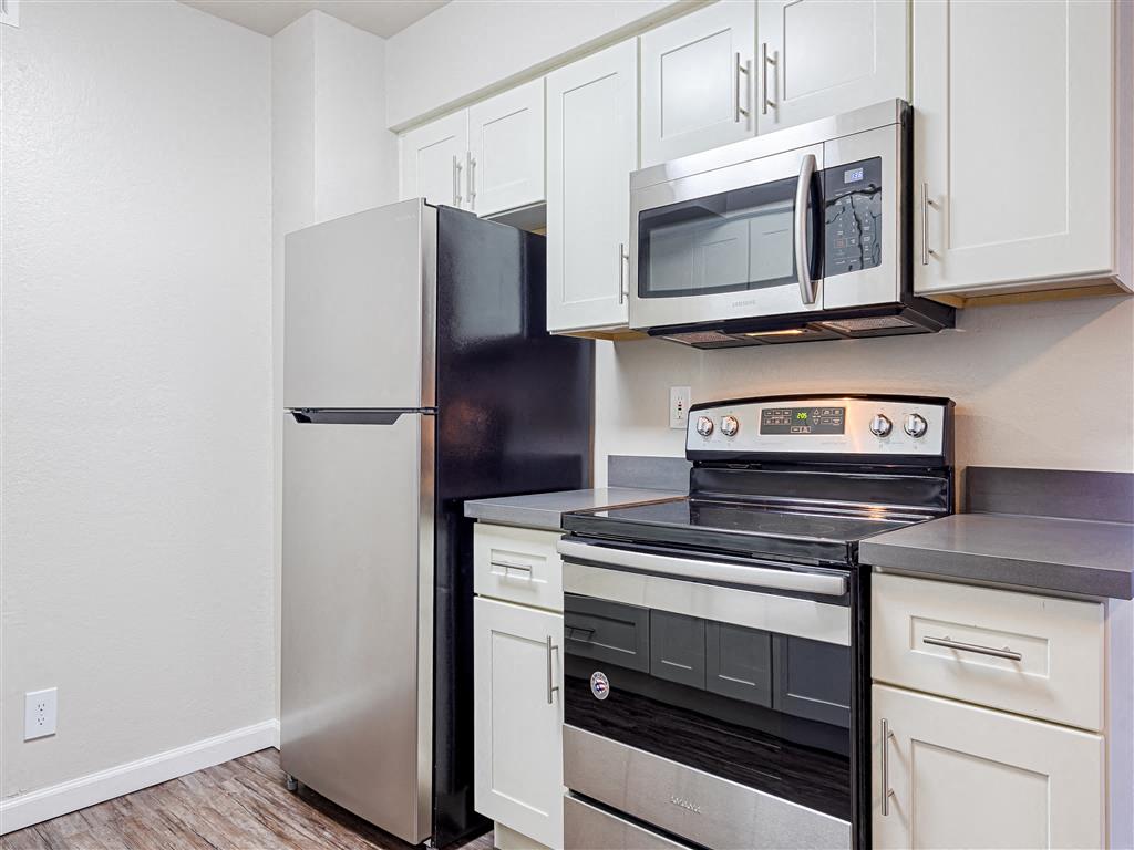 Spring Lake Apartment Homes photo 5